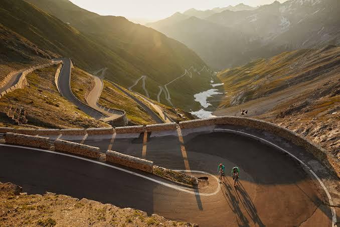 passo-do-stelvio-na-italia-desafio-alpino-1